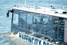hafencity-riverbus-hamburg-