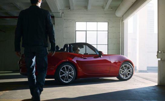 mazda-mx-5-driver