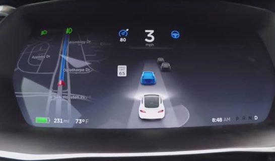 tesla-autopilot-display