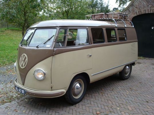 1952_vw_barndoor_brown_back