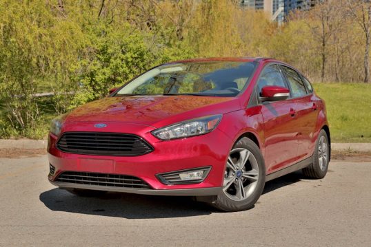 2016-ford-focus-ecoboost-review-3