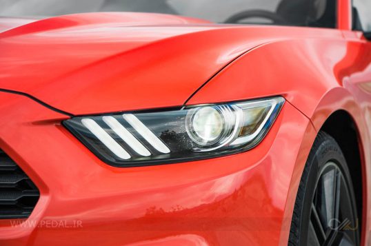 2016-ford-mustang-ecoboost-headlamp