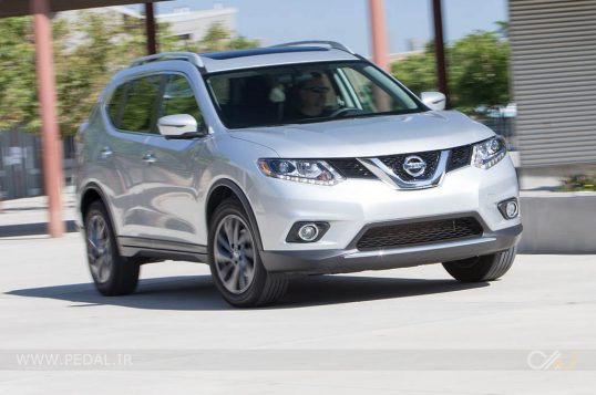 2016-nissan-rogue-sl-awd-front-three-quarter-turn