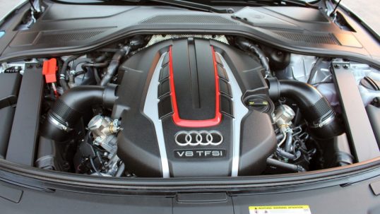 2016-audi-s8-plus-review11