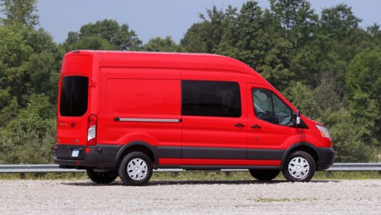 2016-ford-transit-2500-review2