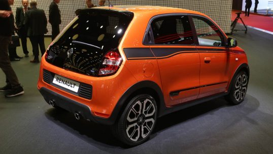 2016-renault-twingo-gt-paris-motor-show2