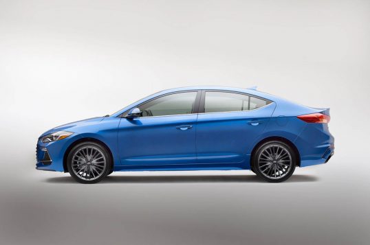 2017-hyundai-elantra-sport-side-profile-1