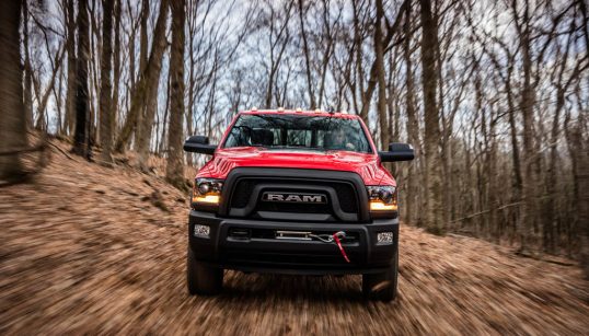 2017-ram-2500-power-wagon-front-end-02