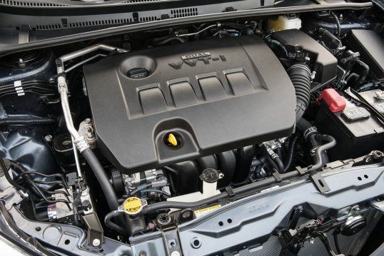 2017-toyota-corolla-se-engine