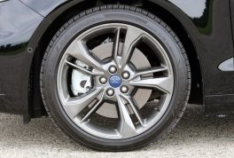 2017-ford-fusion-sport-review11