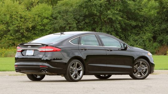 2017-ford-fusion-sport-review2