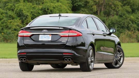 2017-ford-fusion-sport-review4