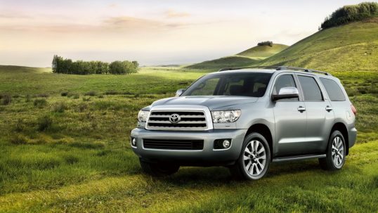 2017-toyota-sequoia-2