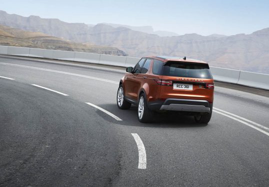 2018-land-rover-discovery-24