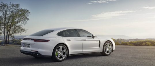 2018-porsche-panamera-4-e-hybrid-02