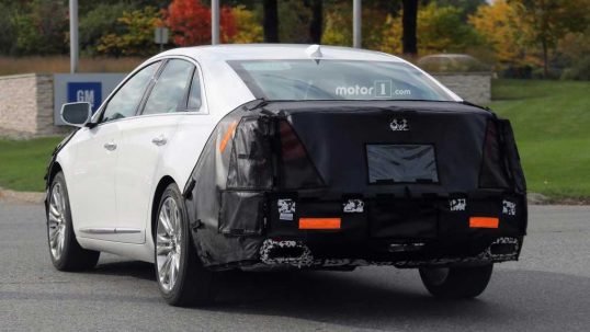 2018-cadillac-xts-spy-shot4