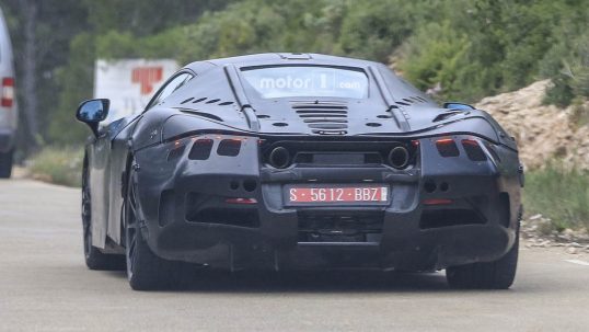 2018-mclaren-p14-spy-photo5