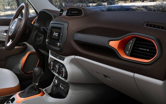 4-2015-jeep-renegade-interior