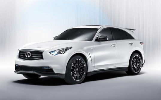 infiniti-fx50-sebastian-vettel-edition-front-three-quarter