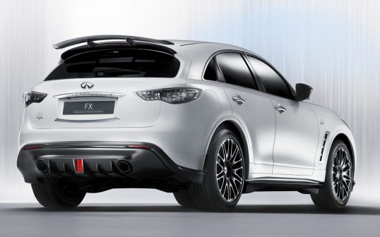 infiniti-fx50-sebastian-vettel-edition-rear-three-quarter