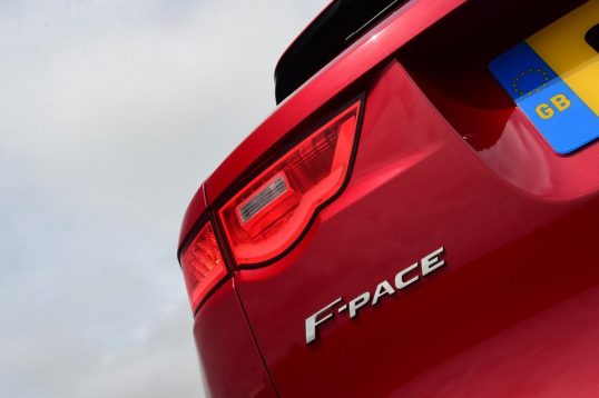 jaguar-f-pace-14