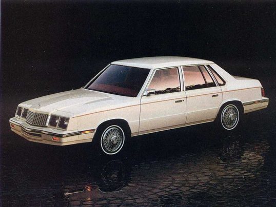 plymouth-caravelle-1987