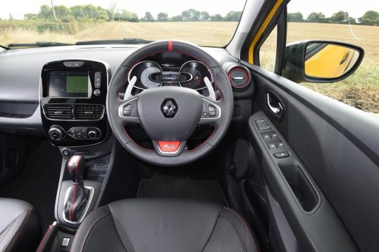 Renault Clio Renaultsport 220 trophy 2016