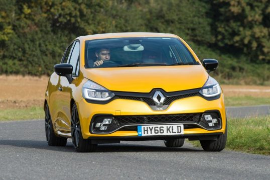 Renault Clio Renaultsport 220 trophy 2016