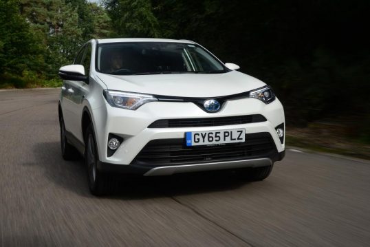 toyota-rav4-hybrid-2wd-2016-05