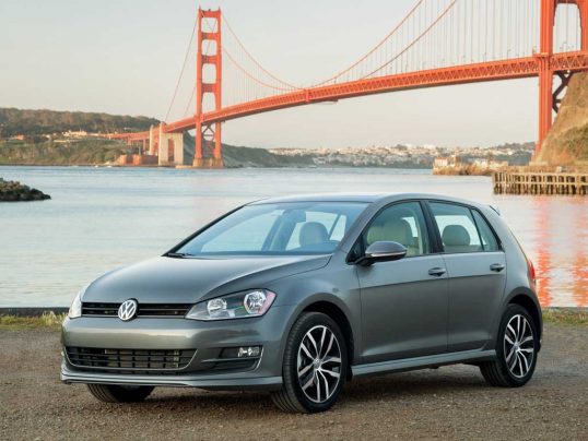 volkswagen-golf-2015-s-01