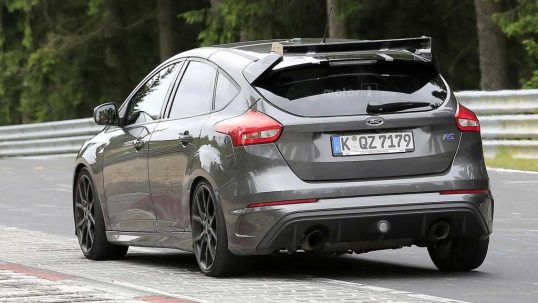 ford-focus-rs500-spy-photo