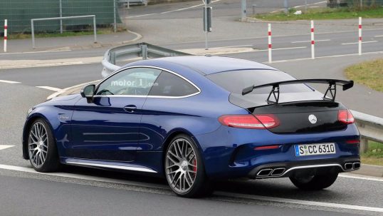 mercedes-amg-c63-r-coupe-spy-pics3