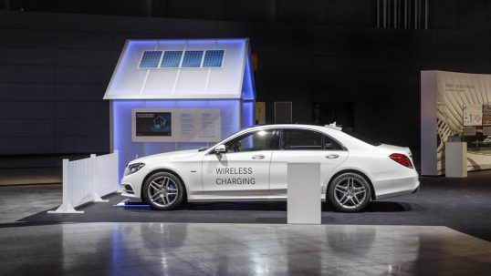 mercedes-benz-wireless-inductive-charging-system
