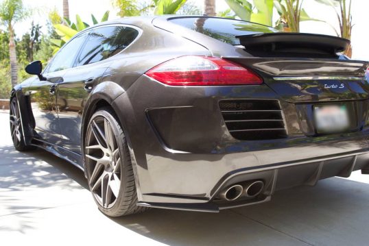 2010-porsche-panamera-04