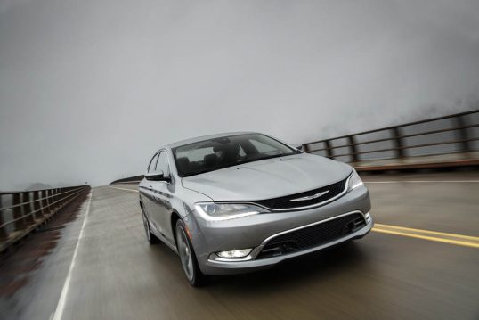 2015-chrysler-200-8