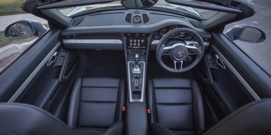 2016-porsche-911-cabriolet-70
