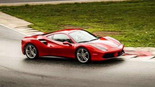 2016-ferrari-488gtb-79