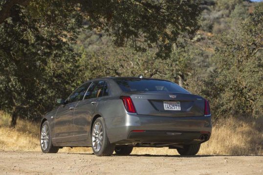 2017-cadillac-ct6-20t-rear-three-quarter