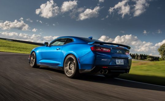 2017-chevrolet-camaro-zl1-109-876x535