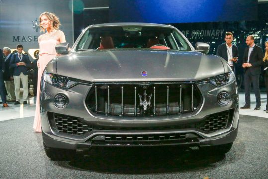 2017-maserati-levante-front-end