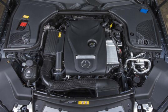 2017-mercedes-benz-e300-engine