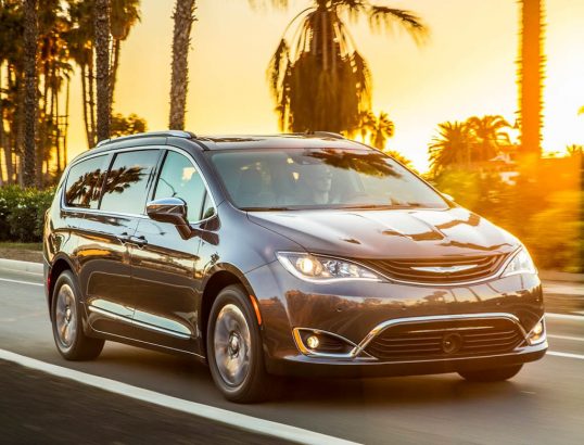 2017 Chrysler Pacifica Hybrid