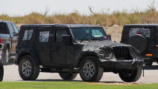 2018-jeep-wrangler-spy-photo6