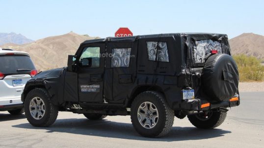 2018-jeep-wrangler-spy-photo8