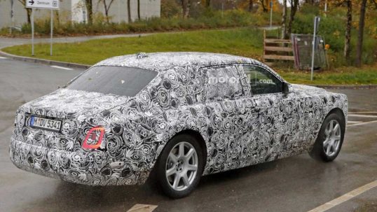 2018-rolls-royce-phantom-spy-photo4