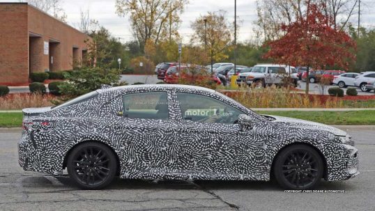 2018-toyota-camry-spy-2