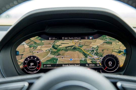 audi-q2cockpit