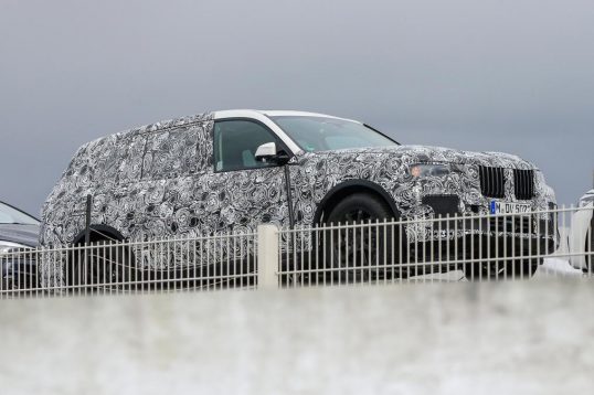 bmw-x7-test-mule-spied-01