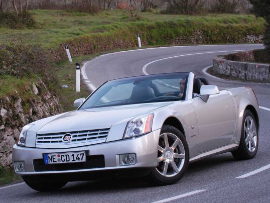 cadillac-xlr-2006-02