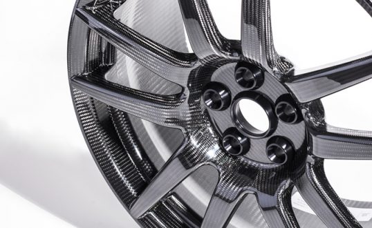 ford-gt-optional-carbon-fiber-wheel